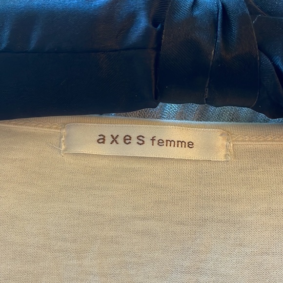 Short sleeve A-line tank with printed floral design and rosette embellishment - Picture 7 of 9